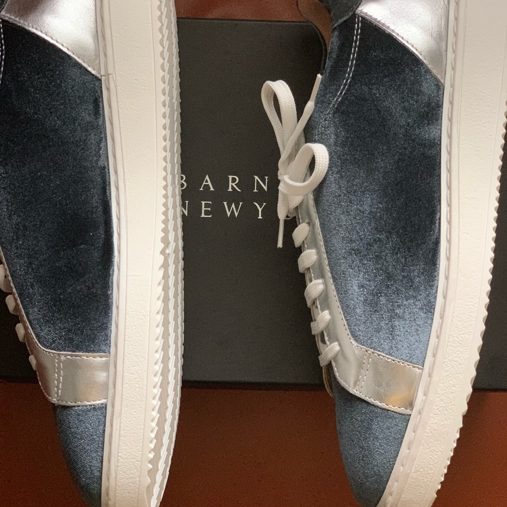 Sneakers(Unisex) - Picture 2 of 8